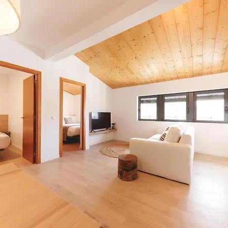 Bravissimo Santa Clara Penthouse 2, With 3-bedrooms * Girona
