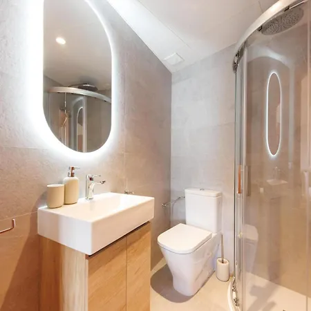 Appartamento Bravissimo Santa Clara Penthouse 2, With 3-bedrooms Girona